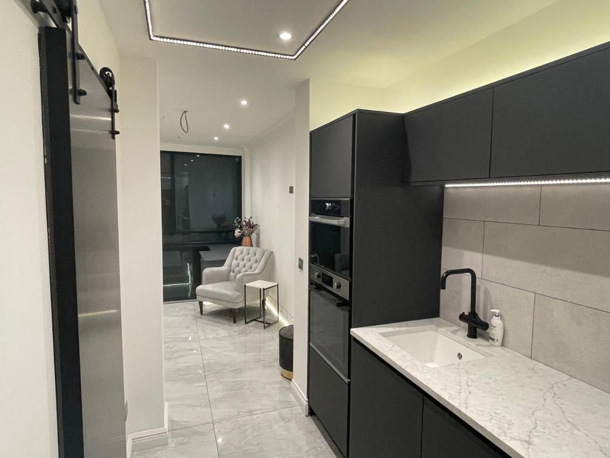 Luxury Apartment Edinburgh Centre With Steam Room 외부 사진
